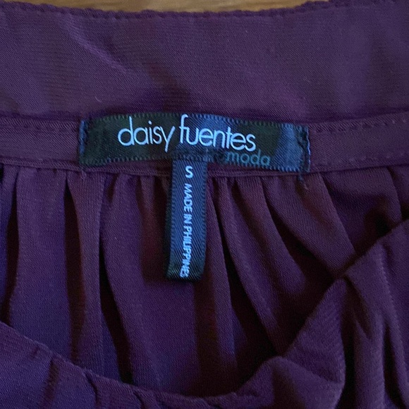 Daisy Fuentes blouse size small - Picture 2 of 3